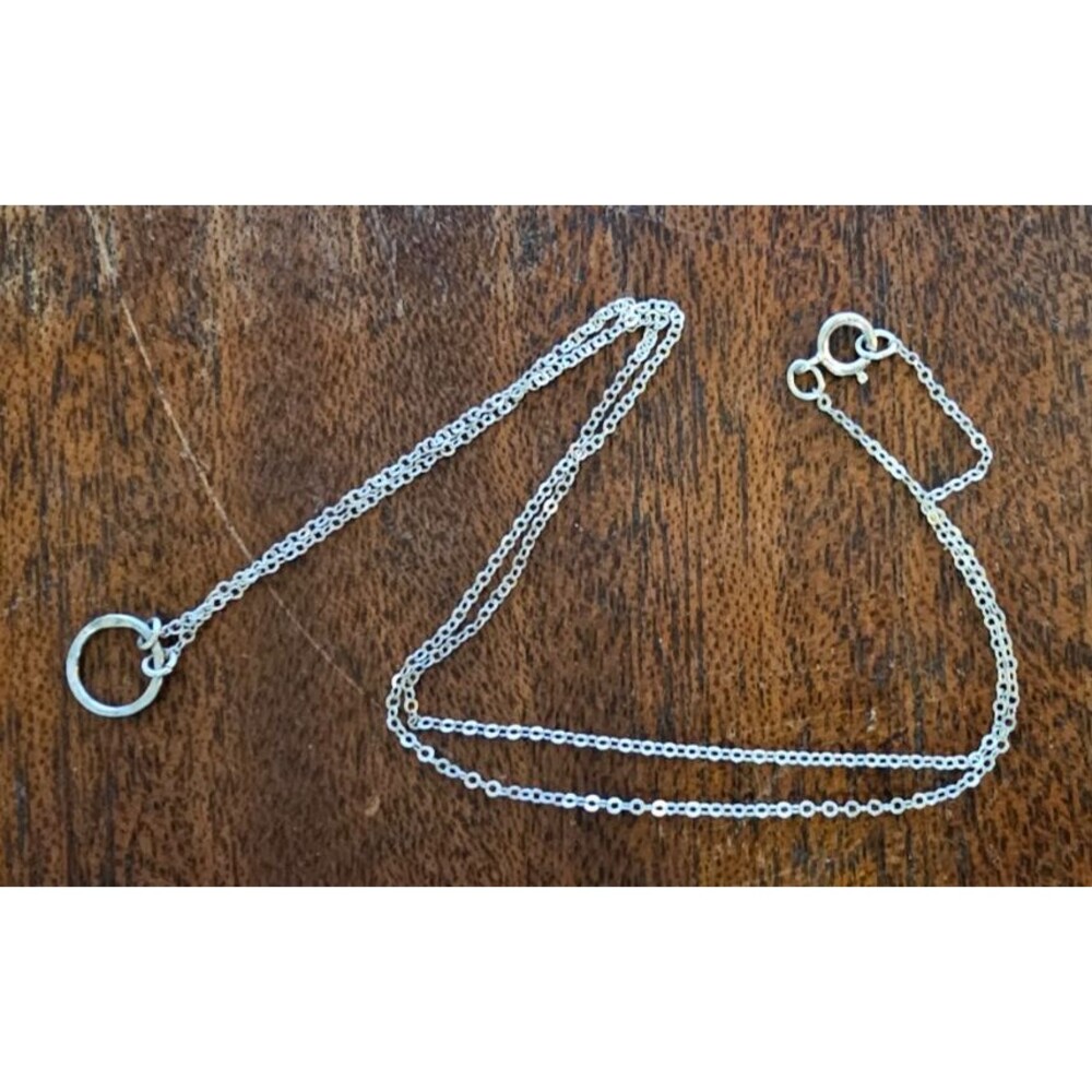 925 Silver Dainty Hammered Circle Pendant Necklace 17"L - Picture 3 of 4